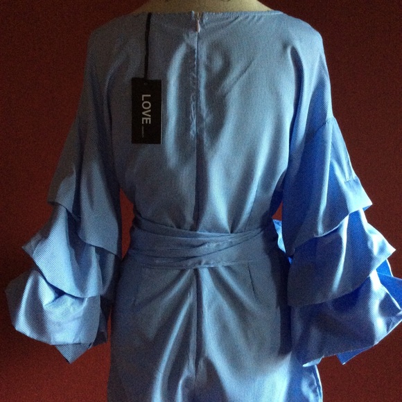 Short Romper - Picture 2 of 5